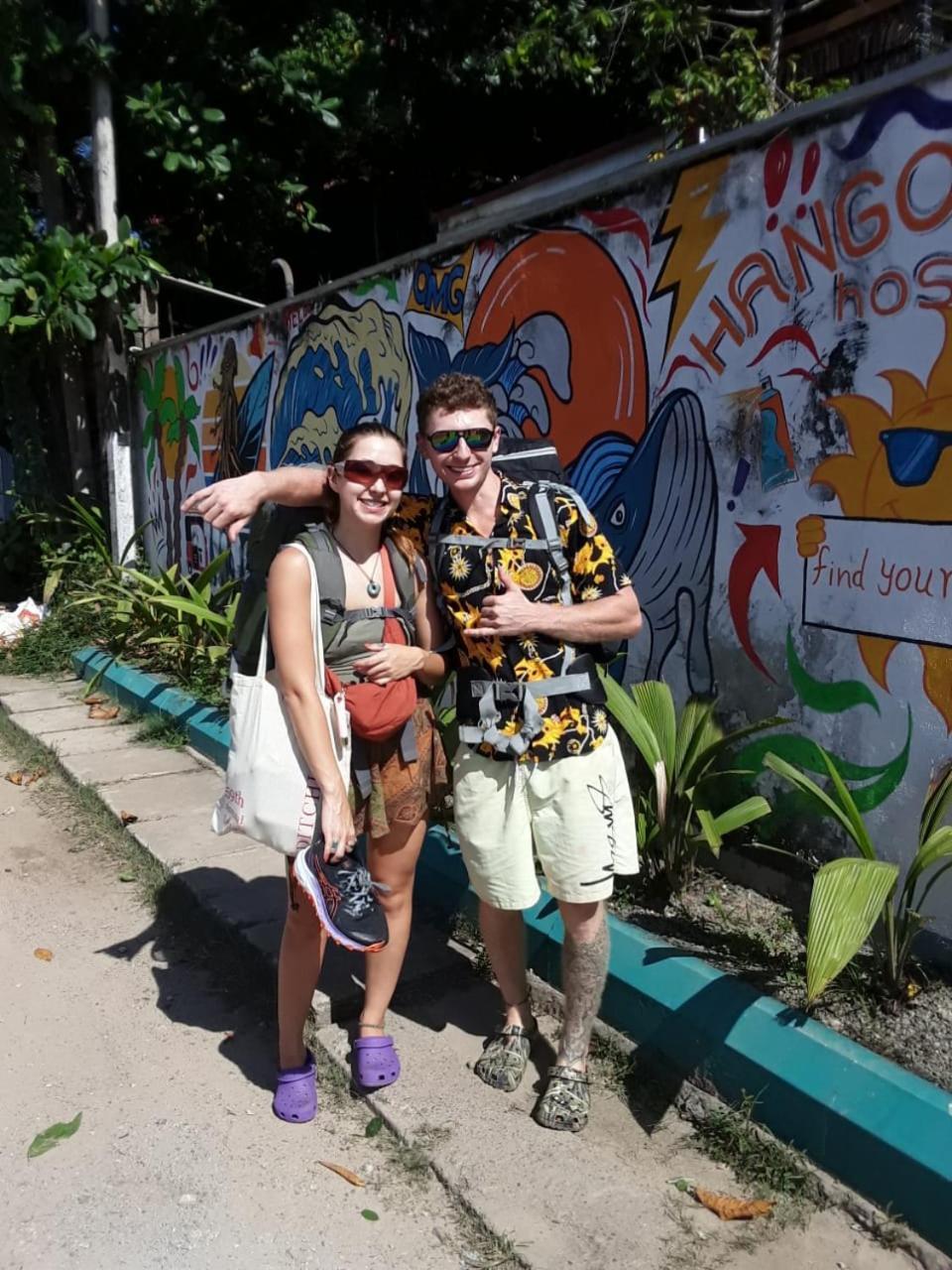 Hangover Hostels Mirissa Buitenkant foto